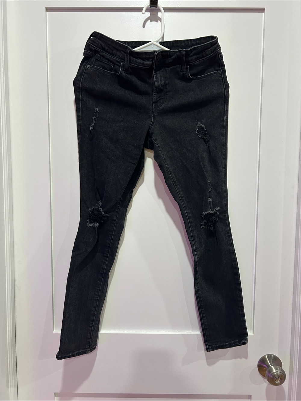 Old Navy Black Distressed Skinny Jeans